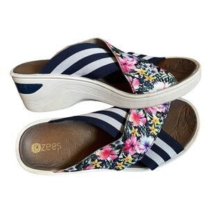 Bzees Navy and Floral Women's Sandals